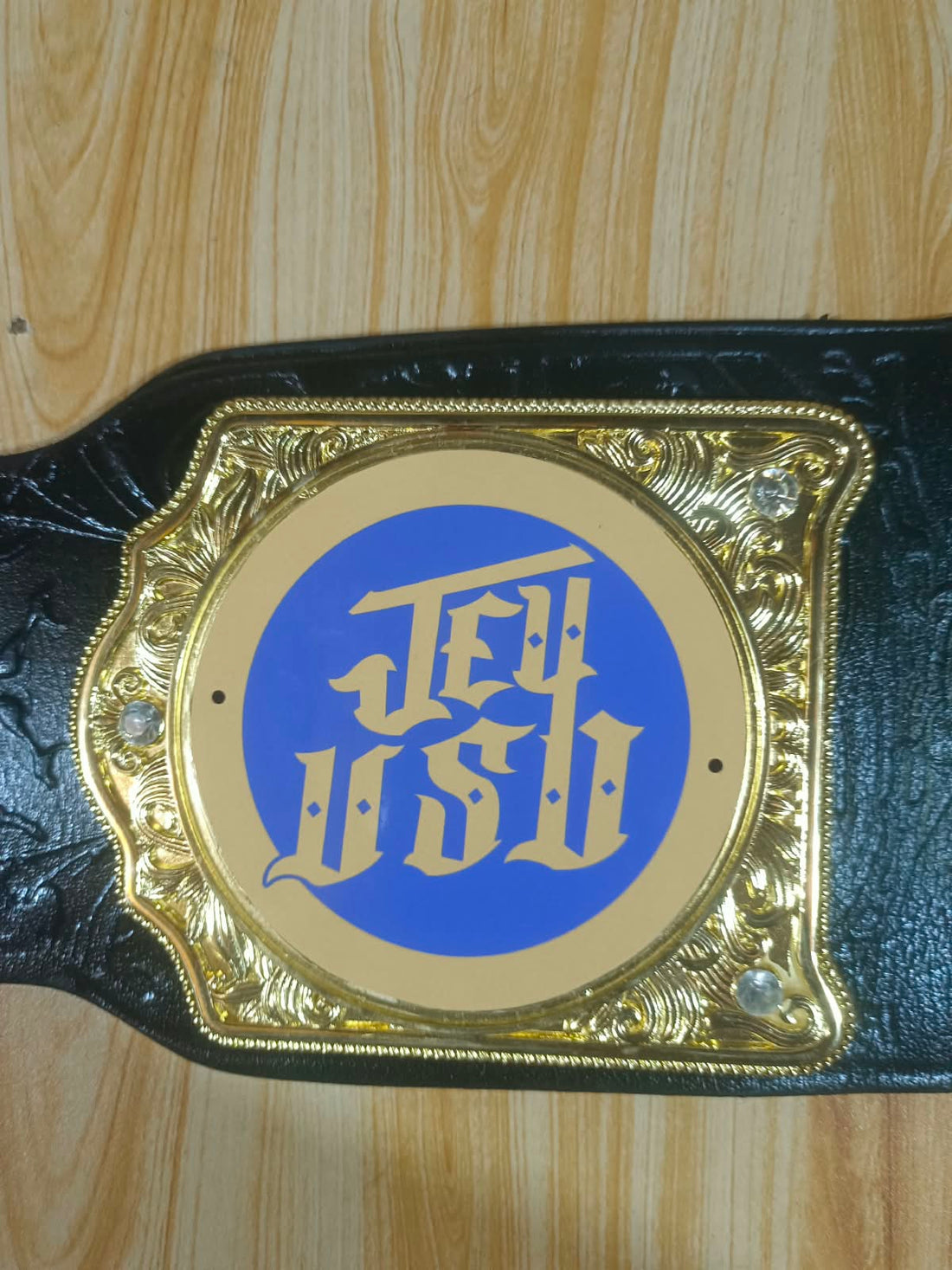 WWE World Heavyweight Championship Replica Belt Jey Uso Custom Side Plates Gold Edition